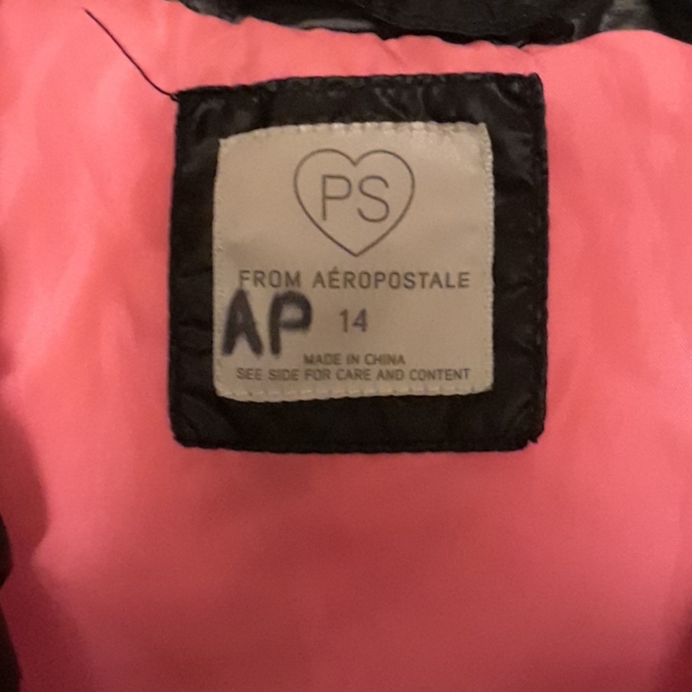 Vest - Picture 2 of 4